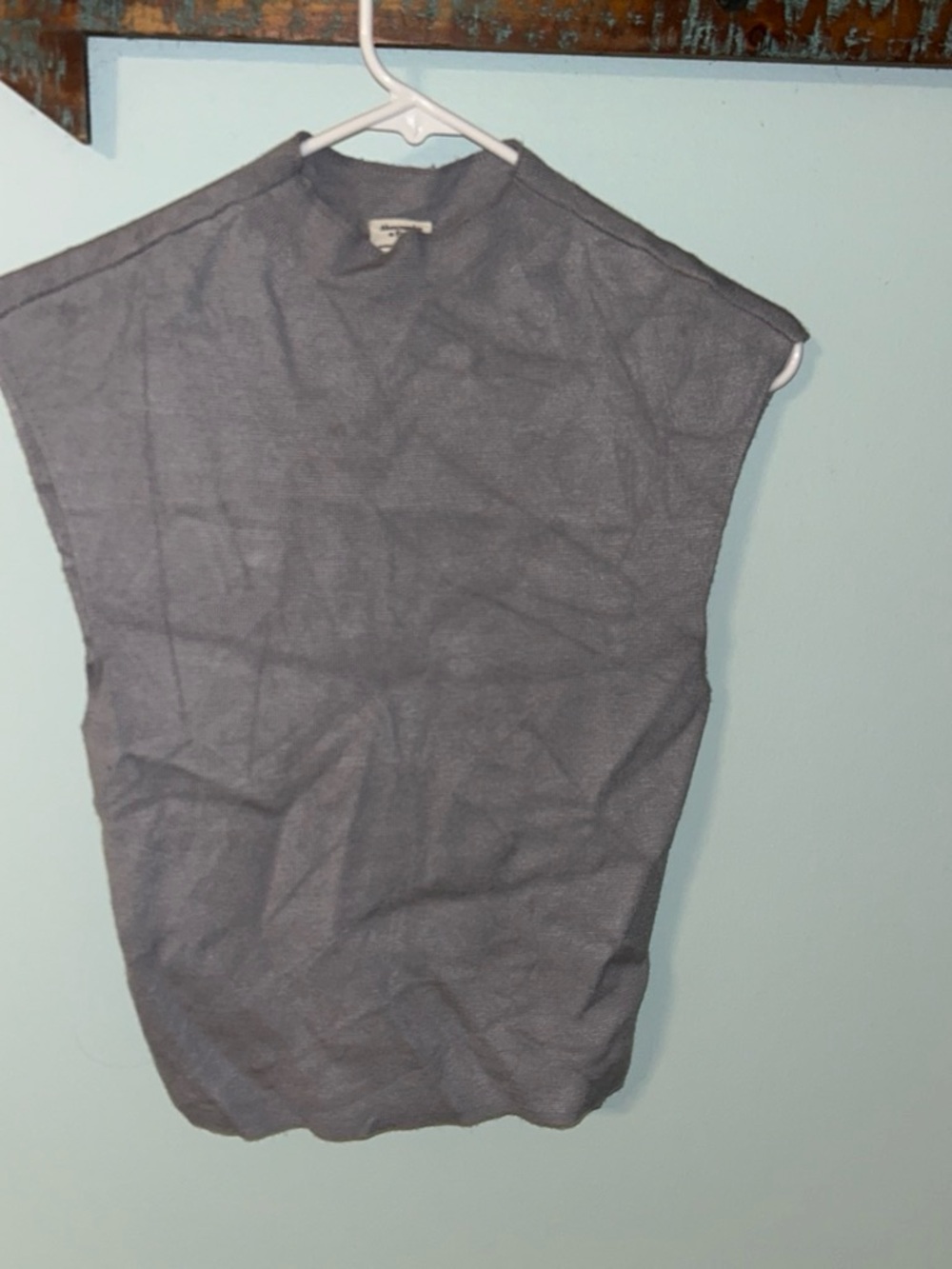 Abercrombie & Fitch Gray Ribbed Sleeveless Top